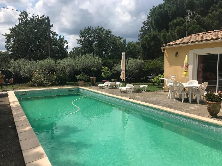Gite Avec Piscine Au Coeur De La Vallee De La Ceze Saint-Laurent-de-Carnols المظهر الخارجي الصورة
